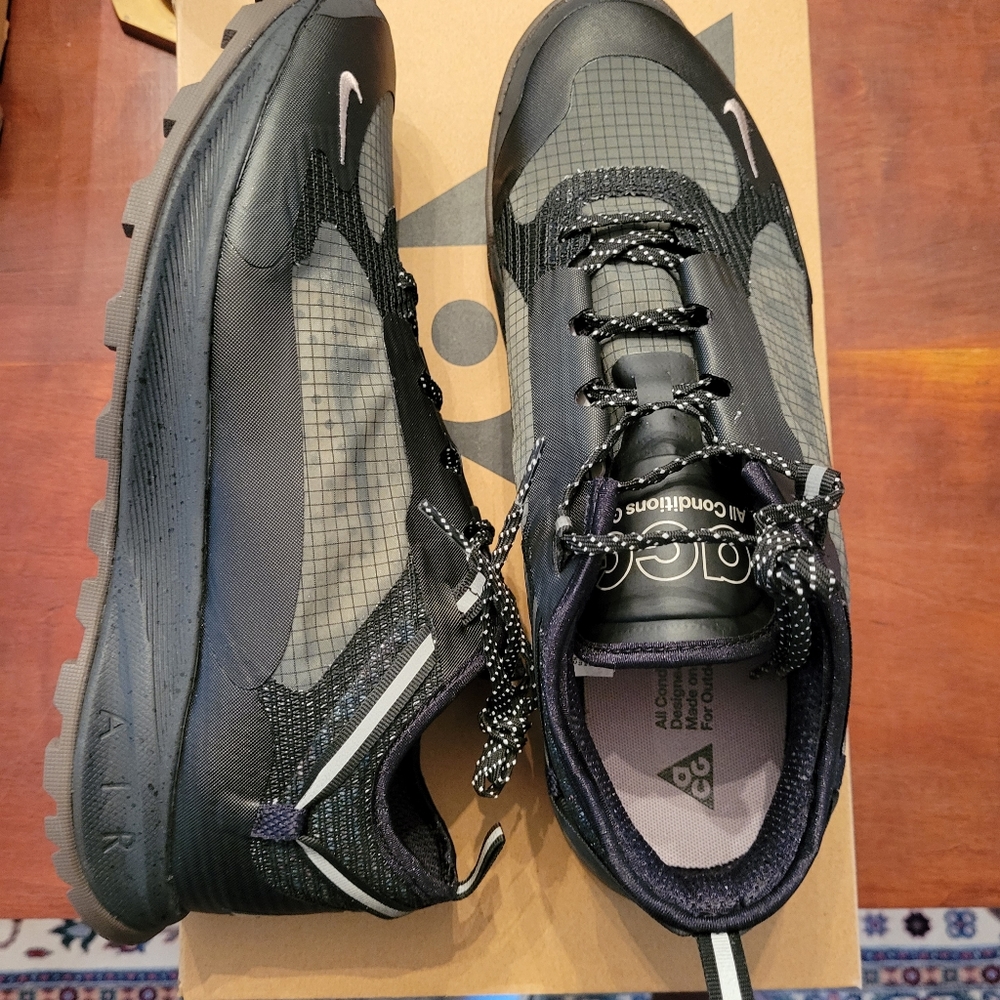 Nike ACG AIR NASU